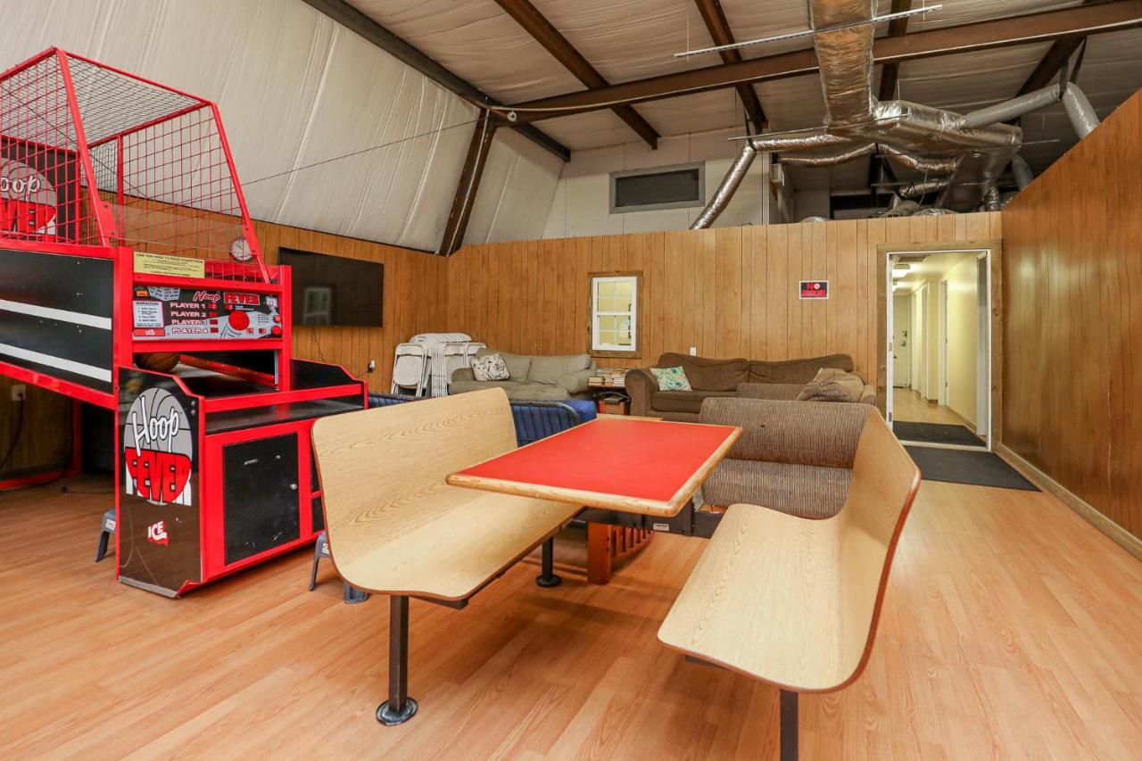 Spacious Home With Waterfront View-Welcome Pets Sneads Ferry Exterior foto